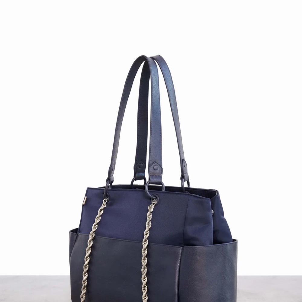 BEIS - The Diaper Bag - Picture 2 of 7